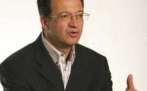 La tulipe et le saule pleureur. La tulipe et le saule pleureur.